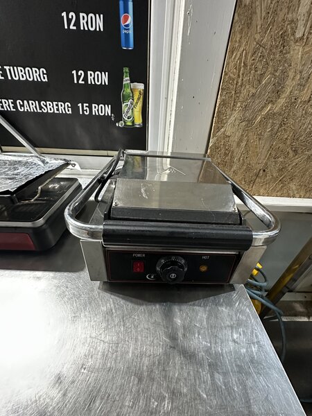 Echipament complet deschidere fast food.