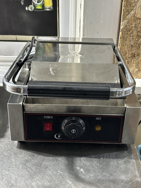 Echipament complet deschidere fast food.